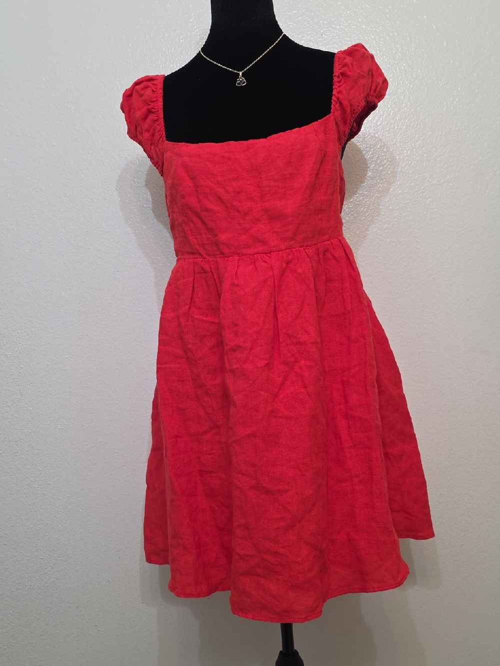 Solai Red Sleeveless Linen Dress